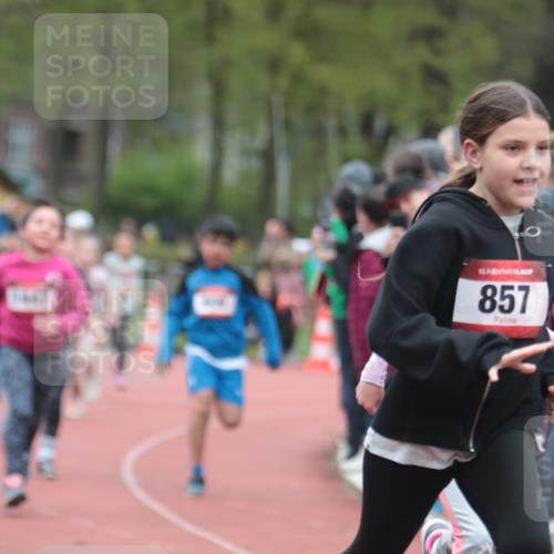 13.04.2025 - Hammer Lauf A. Gomolzig http://msf.ph/oto/7655872 13.04.2025 09:25:25 Ziel 727, 800, 867, 1075, 1085, 1130, 1210, 1361, 1434, 1447, 1504, 1515, 1616, 1854, 1869, 1872 meine-sportfotos.de