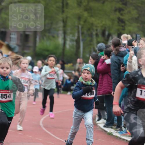13.04.2025 - Hammer Lauf A. Gomolzig http://msf.ph/oto/7655881 13.04.2025 09:25:28 Ziel 682, 691, 727, 797, 798, 800, 813, 864, 867, 963, 1075, 1085, 1130, 1359, 1361, 1447, 1504, 1515, 1615, 1616, 1701, 1854, 1869, 1872 meine-sportfotos.de