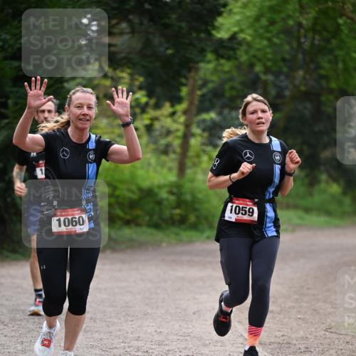 13.04.2025 - Hammer Lauf Dr. Thomas Lammeyer http://msf.ph/oto/7655892 13.04.2025 10:37:49 Laufen 15, 1060, 121, 1059, 128 meine-sportfotos.de