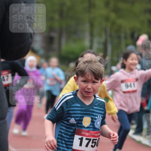 13.04.2025 - Hammer Lauf A. Gomolzig http://msf.ph/oto/7655942 13.04.2025 09:25:51 Ziel 402, 640, 803, 809, 901, 941, 1126, 1315, 1425, 1474, 1547, 1811 meine-sportfotos.de