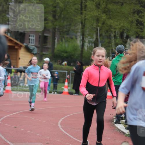 13.04.2025 - Hammer Lauf A. Gomolzig http://msf.ph/oto/7655971 13.04.2025 09:26:00 Ziel 805, 836, 848, 854, 865, 921, 964, 1240, 1250, 1414, 1423, 1710 meine-sportfotos.de