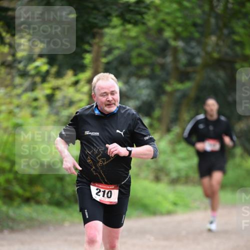 13.04.2025 - Hammer Lauf Dr. Thomas Lammeyer http://msf.ph/oto/7655994 13.04.2025 10:38:15 Laufen 15, 210 meine-sportfotos.de