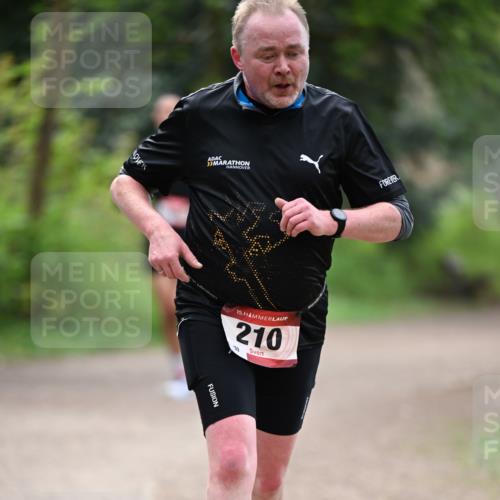 13.04.2025 - Hammer Lauf Dr. Thomas Lammeyer http://msf.ph/oto/7656016 13.04.2025 10:38:16 Laufen 15, 210 meine-sportfotos.de