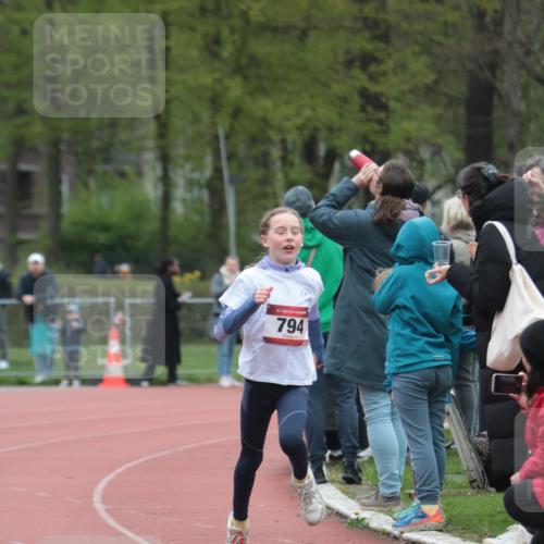 13.04.2025 - Hammer Lauf A. Gomolzig http://msf.ph/oto/7656066 13.04.2025 09:26:57 Ziel 794, 810 meine-sportfotos.de