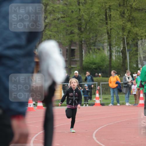 13.04.2025 - Hammer Lauf A. Gomolzig http://msf.ph/oto/7656073 13.04.2025 09:27:05 Ziel 810, 1171 meine-sportfotos.de