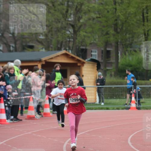 13.04.2025 - Hammer Lauf A. Gomolzig http://msf.ph/oto/7656104 13.04.2025 09:27:21 Ziel 957, 1299 meine-sportfotos.de