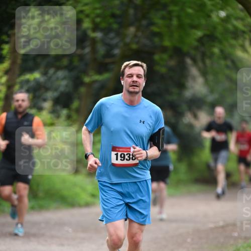 13.04.2025 - Hammer Lauf Dr. Thomas Lammeyer http://msf.ph/oto/7656105 13.04.2025 10:38:27 Laufen 15, 1938 meine-sportfotos.de