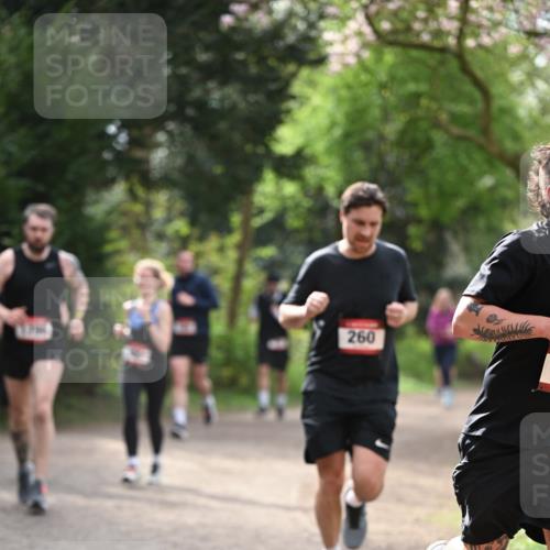 13.04.2025 - Hammer Lauf Dr. Thomas Lammeyer http://msf.ph/oto/7656204 13.04.2025 10:39:03 Laufen 260 meine-sportfotos.de