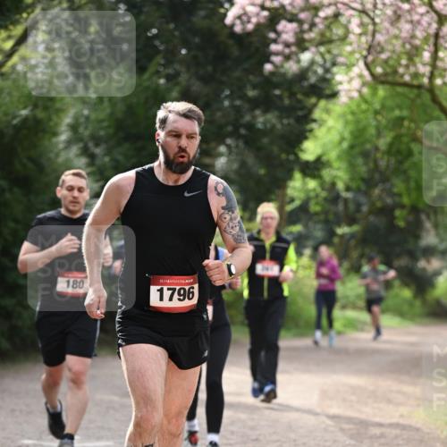 13.04.2025 - Hammer Lauf Dr. Thomas Lammeyer http://msf.ph/oto/7656215 13.04.2025 10:39:06 Laufen 180, 15, 1796 meine-sportfotos.de