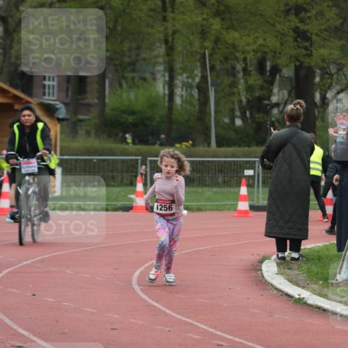 13.04.2025 - Hammer Lauf A. Gomolzig http://msf.ph/oto/7656236 13.04.2025 09:28:39 Ziel 392 meine-sportfotos.de