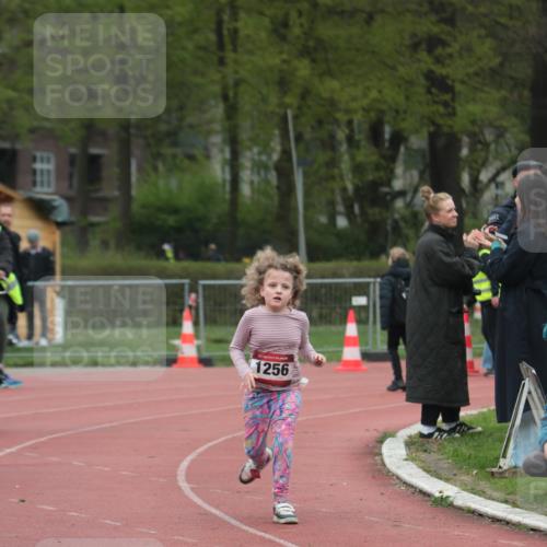 13.04.2025 - Hammer Lauf A. Gomolzig http://msf.ph/oto/7656243 13.04.2025 09:28:40 Ziel 392 meine-sportfotos.de