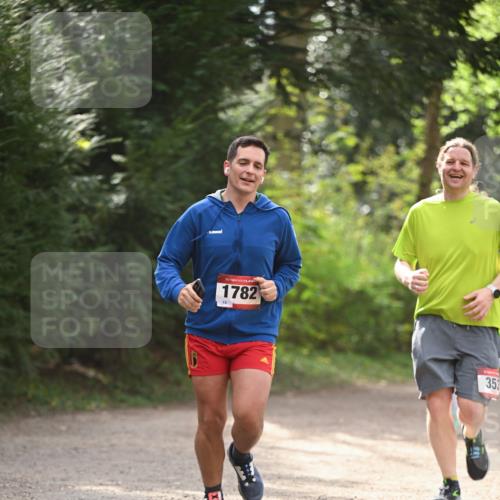13.04.2025 - Hammer Lauf Dr. Thomas Lammeyer http://msf.ph/oto/7656286 13.04.2025 10:39:19 Laufen 15, 1782, 13, 353 meine-sportfotos.de