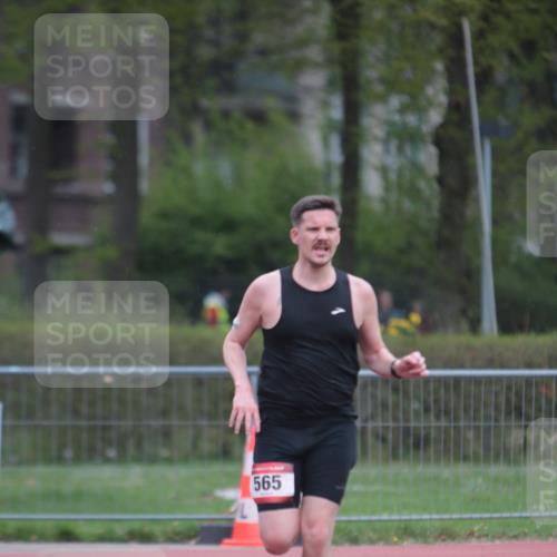 13.04.2025 - Hammer Lauf A. Gomolzig http://msf.ph/oto/7656326 13.04.2025 10:05:36 Ziel  meine-sportfotos.de