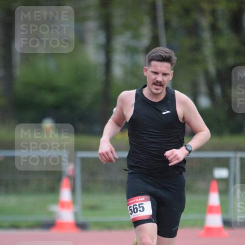 13.04.2025 - Hammer Lauf A. Gomolzig http://msf.ph/oto/7656335 13.04.2025 10:05:38 Ziel 263 meine-sportfotos.de