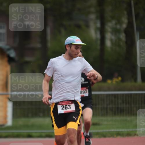 13.04.2025 - Hammer Lauf A. Gomolzig http://msf.ph/oto/7656354 13.04.2025 10:05:46 Ziel 263, 1893 meine-sportfotos.de