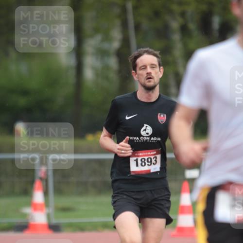 13.04.2025 - Hammer Lauf A. Gomolzig http://msf.ph/oto/7656356 13.04.2025 10:05:48 Ziel 263, 1893 meine-sportfotos.de