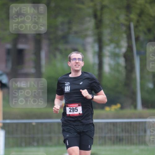 13.04.2025 - Hammer Lauf A. Gomolzig http://msf.ph/oto/7656365 13.04.2025 10:06:01 Ziel 295 meine-sportfotos.de
