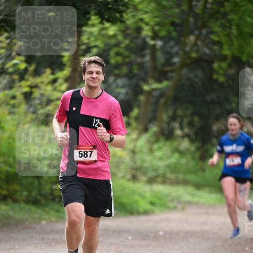 13.04.2025 - Hammer Lauf Dr. Thomas Lammeyer http://msf.ph/oto/7656390 13.04.2025 10:39:49 Laufen 12, 15, 587 meine-sportfotos.de