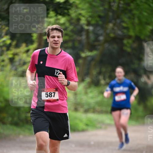 13.04.2025 - Hammer Lauf Dr. Thomas Lammeyer http://msf.ph/oto/7656400 13.04.2025 10:39:49 Laufen 12, 15, 587 meine-sportfotos.de