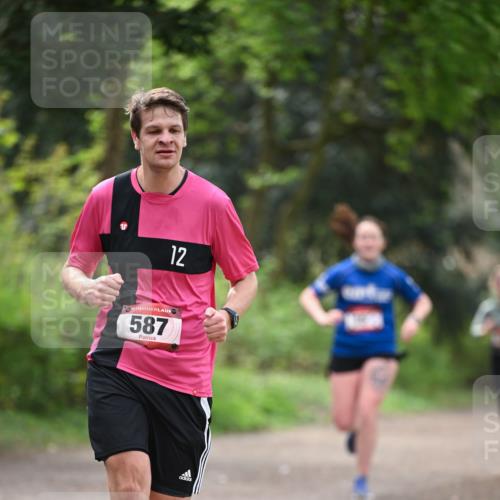 13.04.2025 - Hammer Lauf Dr. Thomas Lammeyer http://msf.ph/oto/7656404 13.04.2025 10:39:50 Laufen 12, 587 meine-sportfotos.de