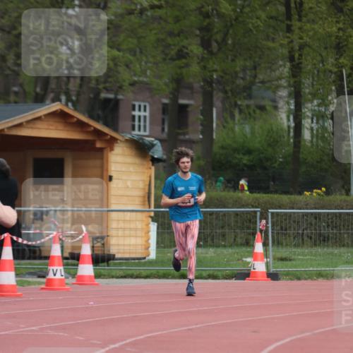 13.04.2025 - Hammer Lauf A. Gomolzig http://msf.ph/oto/7656417 13.04.2025 10:06:41 Ziel 404, 1980 meine-sportfotos.de