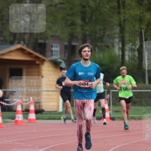 13.04.2025 - Hammer Lauf A. Gomolzig http://msf.ph/oto/7656418 13.04.2025 10:06:45 Ziel 404, 1161, 1704, 1980 meine-sportfotos.de