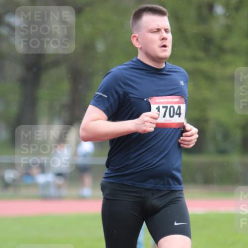 13.04.2025 - Hammer Lauf A. Gomolzig http://msf.ph/oto/7656445 13.04.2025 10:06:53 Ziel 1180, 1978 meine-sportfotos.de