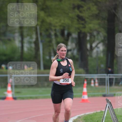 13.04.2025 - Hammer Lauf A. Gomolzig http://msf.ph/oto/7656467 13.04.2025 10:07:06 Ziel 350 meine-sportfotos.de