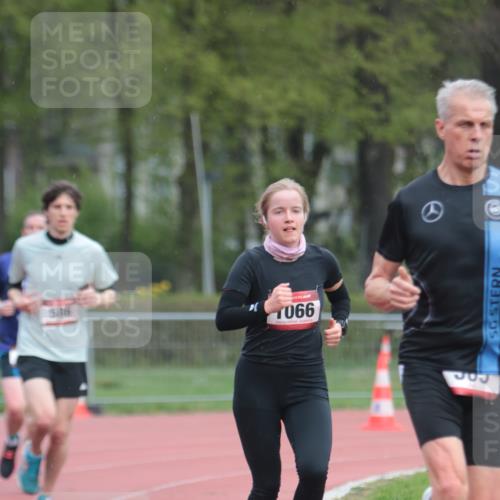13.04.2025 - Hammer Lauf A. Gomolzig http://msf.ph/oto/7656525 13.04.2025 10:07:35 Ziel 305, 586, 747, 1066 meine-sportfotos.de