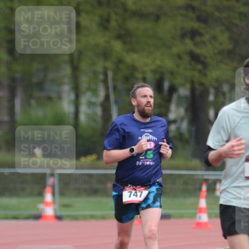 13.04.2025 - Hammer Lauf A. Gomolzig http://msf.ph/oto/7656537 13.04.2025 10:07:37 Ziel 586, 747 meine-sportfotos.de