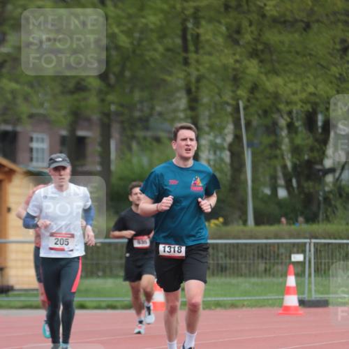 13.04.2025 - Hammer Lauf A. Gomolzig http://msf.ph/oto/7656547 13.04.2025 10:07:44 Ziel 205, 635, 1318, 1739, 1959 meine-sportfotos.de
