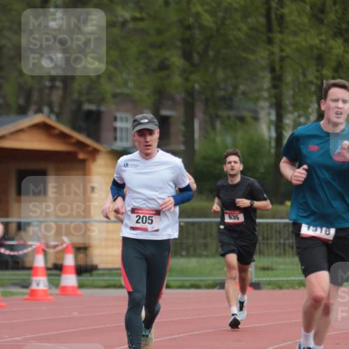 13.04.2025 - Hammer Lauf A. Gomolzig http://msf.ph/oto/7656553 13.04.2025 10:07:46 Ziel 205, 272, 635, 1318, 1739, 1959 meine-sportfotos.de