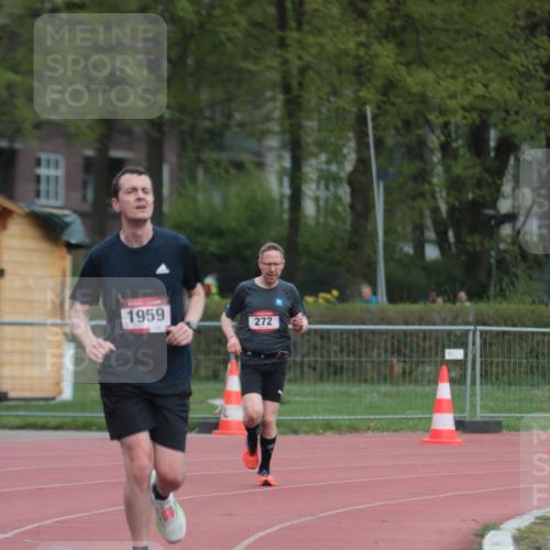 13.04.2025 - Hammer Lauf A. Gomolzig http://msf.ph/oto/7656571 13.04.2025 10:07:51 Ziel 272, 692, 1104, 1959 meine-sportfotos.de