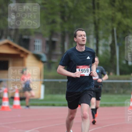 13.04.2025 - Hammer Lauf A. Gomolzig http://msf.ph/oto/7656575 13.04.2025 10:07:52 Ziel 272, 692, 1104, 1959 meine-sportfotos.de
