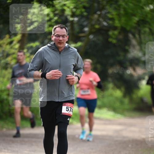 13.04.2025 - Hammer Lauf Dr. Thomas Lammeyer http://msf.ph/oto/7656617 13.04.2025 10:40:27 Laufen 15, 574 meine-sportfotos.de