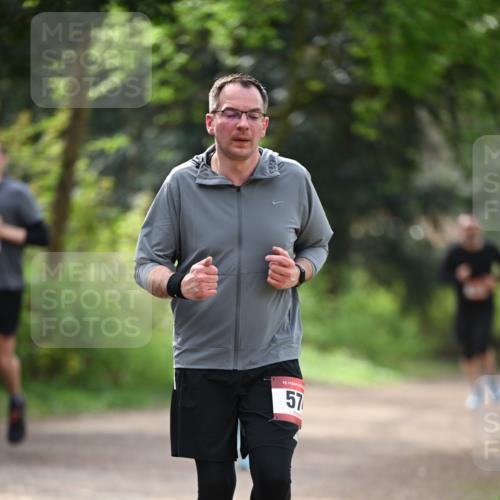 13.04.2025 - Hammer Lauf Dr. Thomas Lammeyer http://msf.ph/oto/7656623 13.04.2025 10:40:27 Laufen 15, 57 meine-sportfotos.de