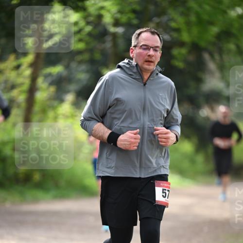 13.04.2025 - Hammer Lauf Dr. Thomas Lammeyer http://msf.ph/oto/7656626 13.04.2025 10:40:28 Laufen 15, 57 meine-sportfotos.de