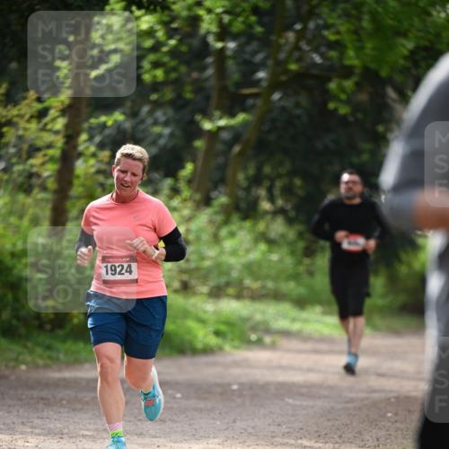 13.04.2025 - Hammer Lauf Dr. Thomas Lammeyer http://msf.ph/oto/7656639 13.04.2025 10:40:29 Laufen 1924 meine-sportfotos.de