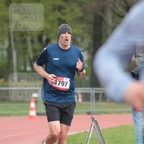 13.04.2025 - Hammer Lauf A. Gomolzig http://msf.ph/oto/7656652 13.04.2025 10:08:15 Ziel 1797 meine-sportfotos.de