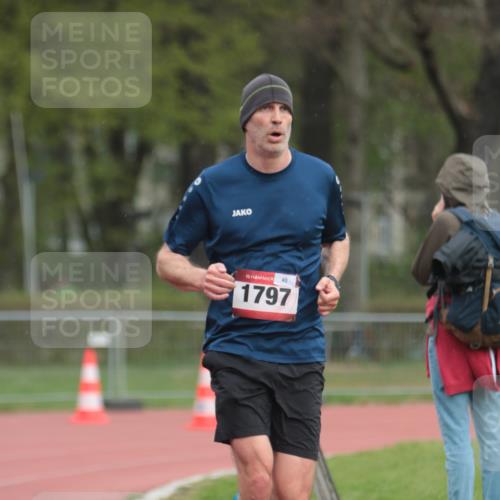 13.04.2025 - Hammer Lauf A. Gomolzig http://msf.ph/oto/7656655 13.04.2025 10:08:16 Ziel 1797 meine-sportfotos.de