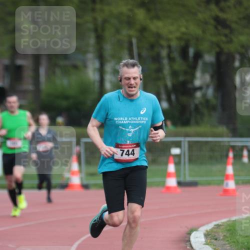 13.04.2025 - Hammer Lauf A. Gomolzig http://msf.ph/oto/7656699 13.04.2025 10:08:36 Ziel 105, 649, 744 meine-sportfotos.de