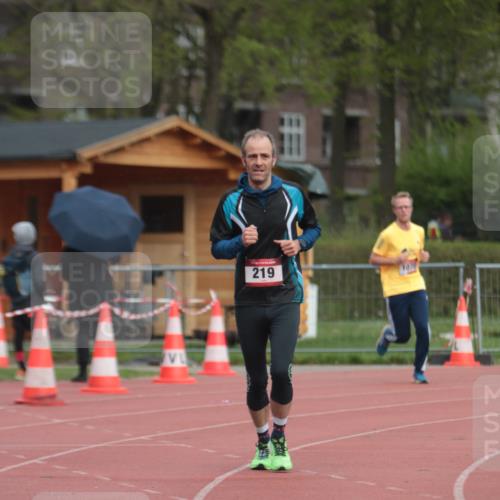 13.04.2025 - Hammer Lauf A. Gomolzig http://msf.ph/oto/7656718 13.04.2025 10:08:44 Ziel 219, 1070, 1809 meine-sportfotos.de