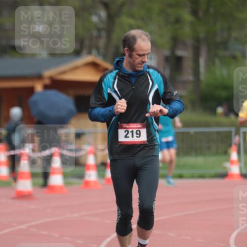 13.04.2025 - Hammer Lauf A. Gomolzig http://msf.ph/oto/7656724 13.04.2025 10:08:46 Ziel 219, 1070, 1809 meine-sportfotos.de