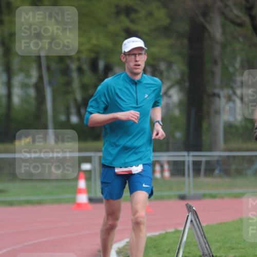 13.04.2025 - Hammer Lauf A. Gomolzig http://msf.ph/oto/7656733 13.04.2025 10:08:53 Ziel 214, 518, 1809 meine-sportfotos.de