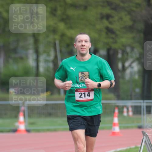 13.04.2025 - Hammer Lauf A. Gomolzig http://msf.ph/oto/7656760 13.04.2025 10:09:01 Ziel 189, 214, 357 meine-sportfotos.de