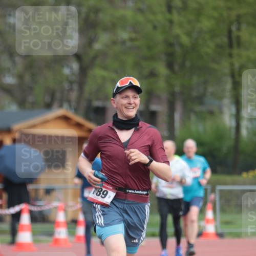 13.04.2025 - Hammer Lauf A. Gomolzig http://msf.ph/oto/7656771 13.04.2025 10:09:09 Ziel 155, 158, 189, 357, 1757, 1919 meine-sportfotos.de