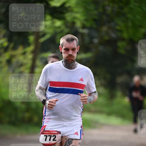 13.04.2025 - Hammer Lauf Dr. Thomas Lammeyer http://msf.ph/oto/7656776 13.04.2025 10:40:51 Laufen 15, 772, 1312 meine-sportfotos.de