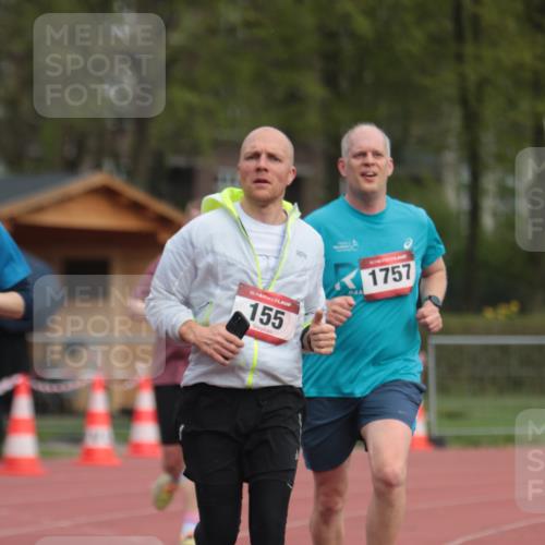 13.04.2025 - Hammer Lauf A. Gomolzig http://msf.ph/oto/7656784 13.04.2025 10:09:13 Ziel 155, 158, 1757, 1919 meine-sportfotos.de