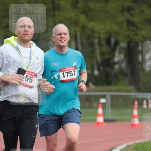 13.04.2025 - Hammer Lauf A. Gomolzig http://msf.ph/oto/7656787 13.04.2025 10:09:14 Ziel 155, 158, 1757, 1919 meine-sportfotos.de