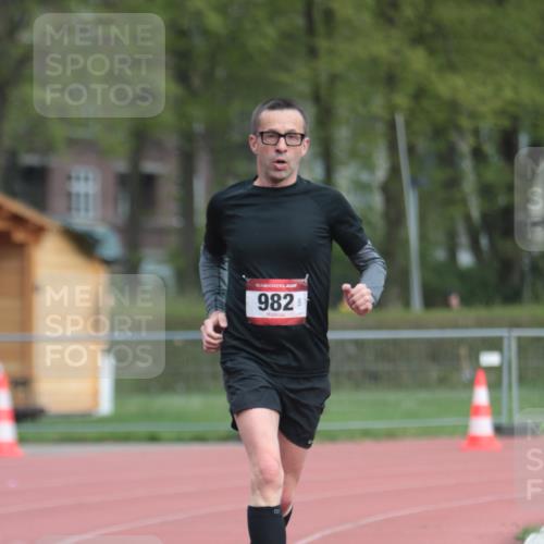 13.04.2025 - Hammer Lauf A. Gomolzig http://msf.ph/oto/7656808 13.04.2025 10:09:25 Ziel 982, 1074, 1703 meine-sportfotos.de